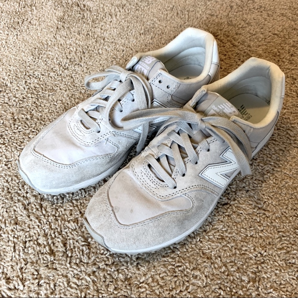 New Balance 696